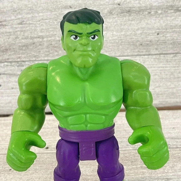 Hulk Action Figure 2018 Hasbro Kids Toy 5.5” - Picture 2 of 10